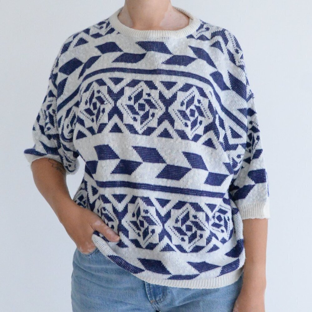 Vintage Sorento White Blue Fine Knit Geometric Half Sleeve Crewneck Sweater L